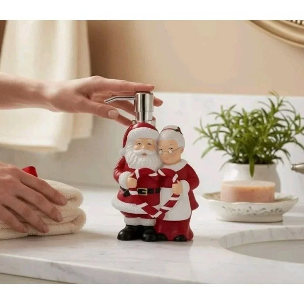 New Christmas Santa Claus W/ Mrs. Claus Holiday Soap Dispenser Decoration